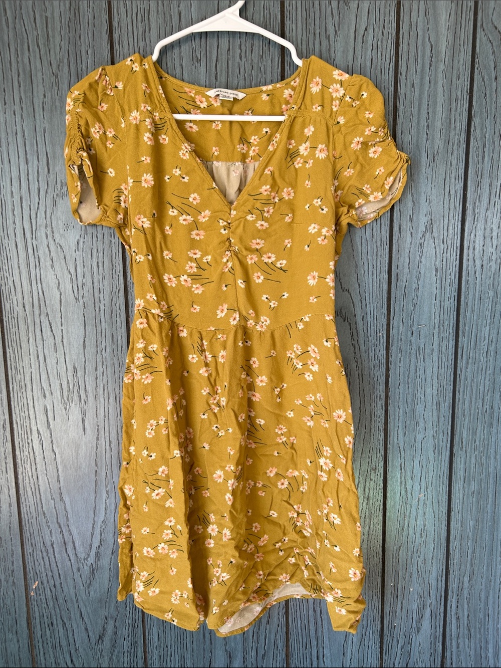 American Eagle Outfitters Mustard Floral V‑Neck Short Sleeve Dress size small